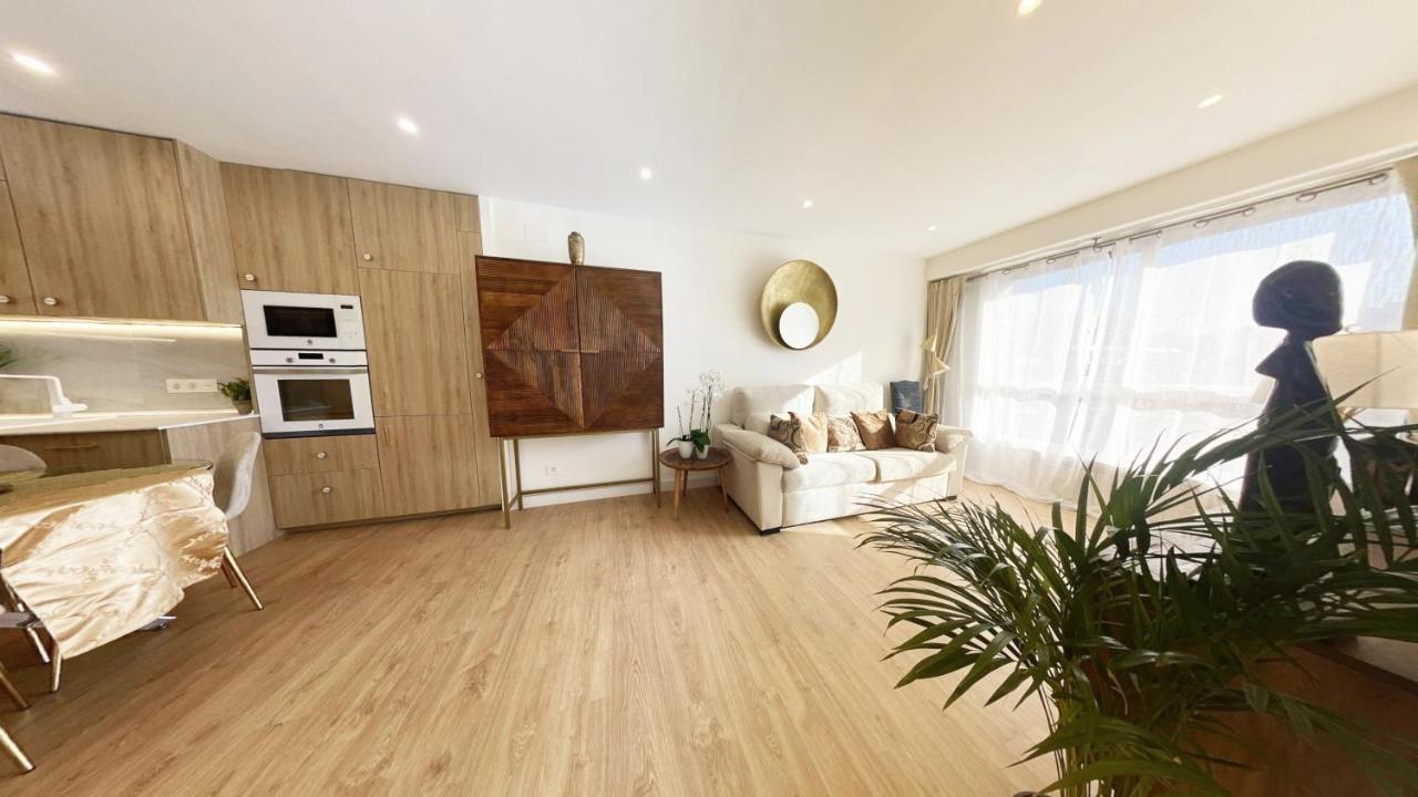 Miramar Luxurious Flat, 3 Double Rooms, Free Parking, Terrace, Completely New ซานเซบาสเตียน ภายนอก รูปภาพ