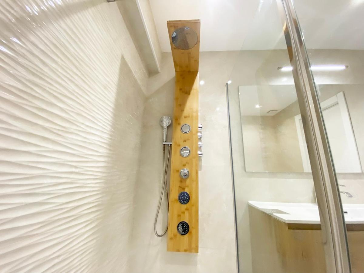 Miramar Luxurious Flat, 3 Double Rooms, Free Parking, Terrace, Completely New ซานเซบาสเตียน ภายนอก รูปภาพ