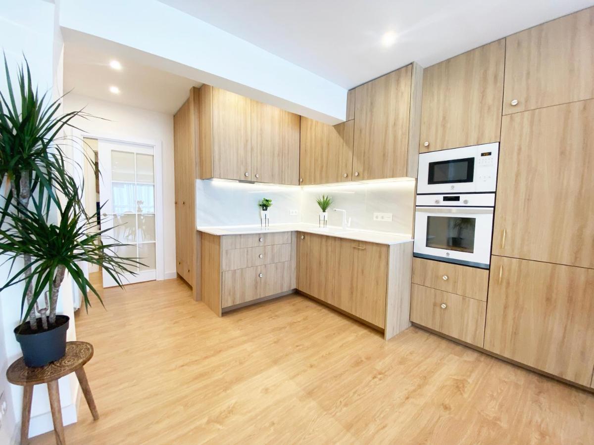 Miramar Luxurious Flat, 3 Double Rooms, Free Parking, Terrace, Completely New ซานเซบาสเตียน ภายนอก รูปภาพ